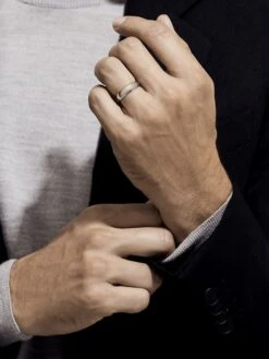 Platinum Stepped Edge Band -Fashion Jewelry & Accessories 0430048381470 WHITE A1